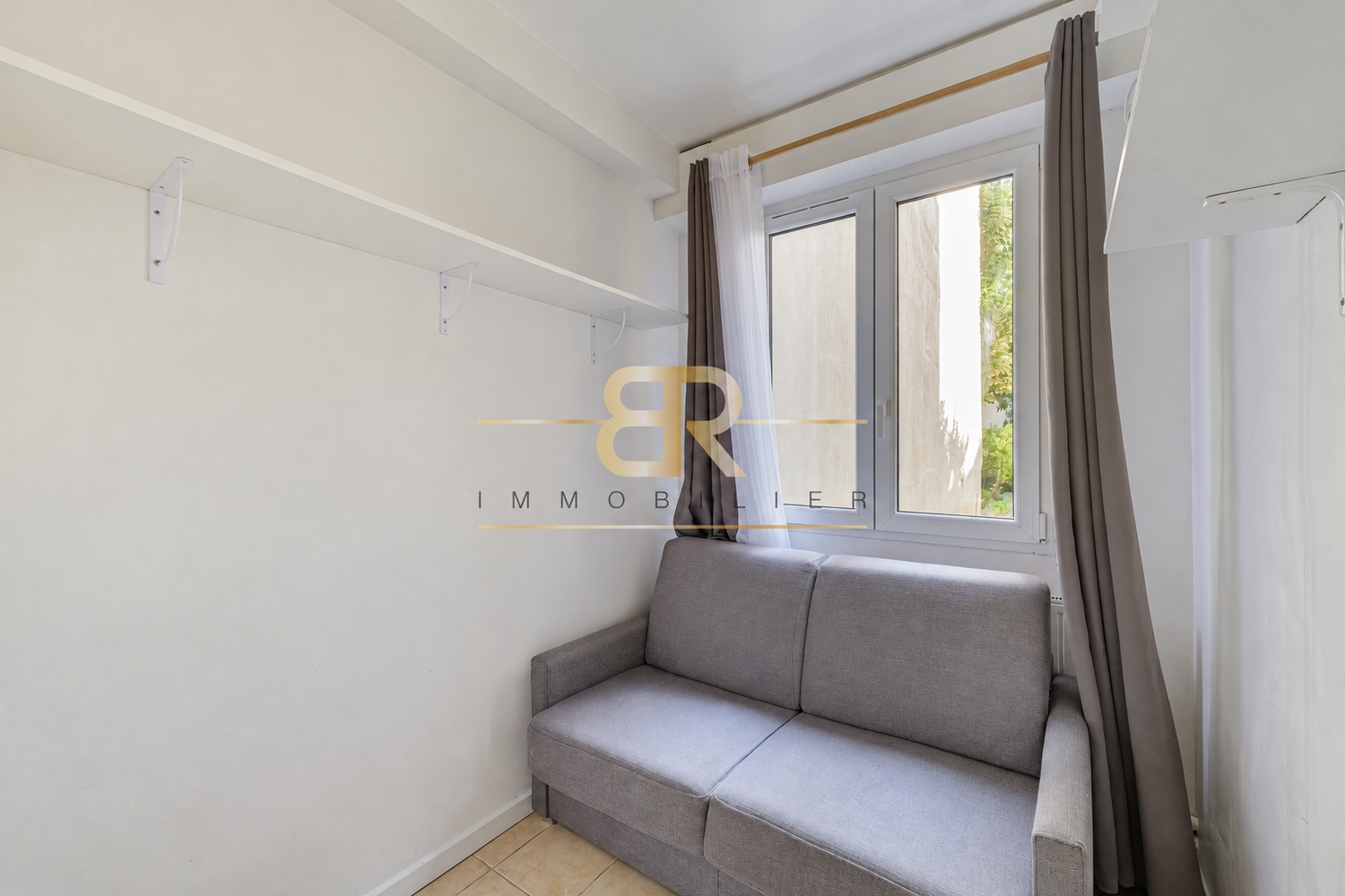 Appartement 1 pièce 9 m² · à Paris · 9,2 m² · 137 000 €